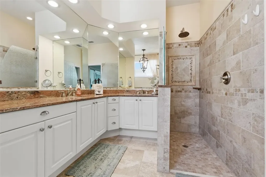 5127 Hanging Moss Lane Sarasota FL 34238