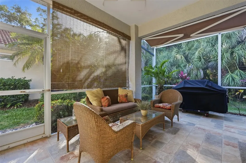 5127 Hanging Moss Lane Sarasota FL 34238