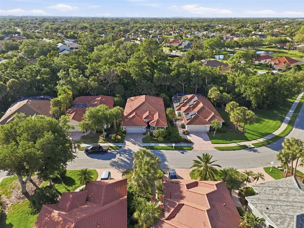 5127 Hanging Moss Lane Sarasota FL 34238