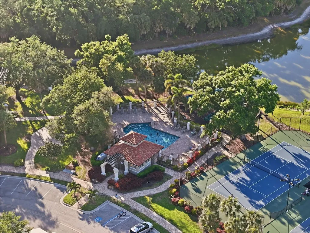 5127 Hanging Moss Lane Sarasota FL 34238