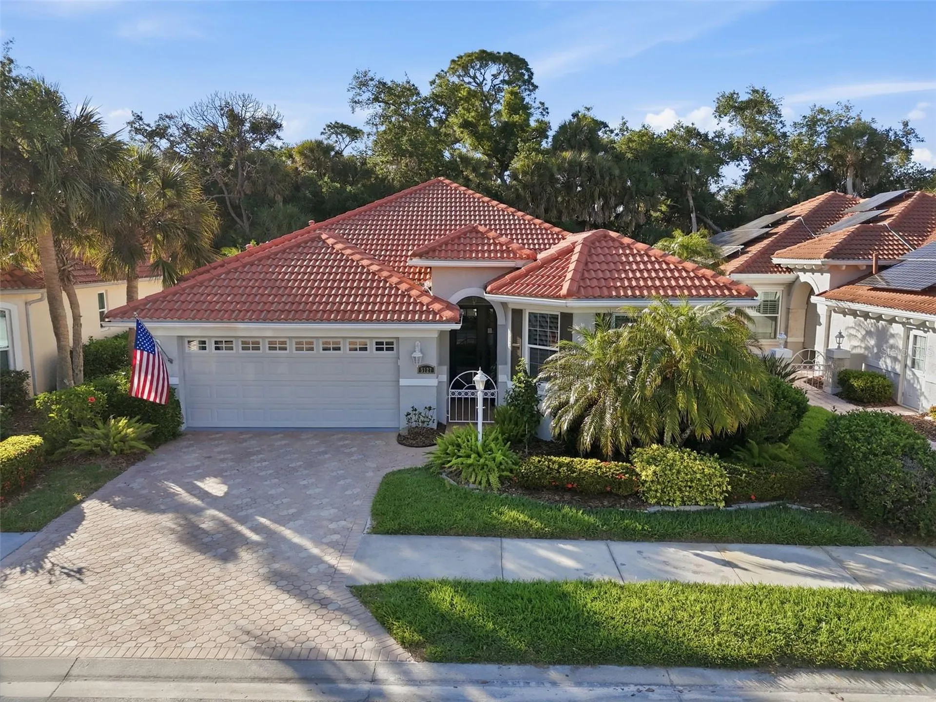 5127 Hanging Moss Lane Sarasota FL 34238