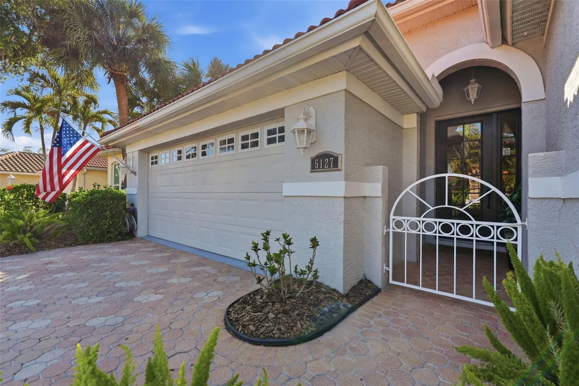 5127 Hanging Moss Lane Sarasota FL 34238