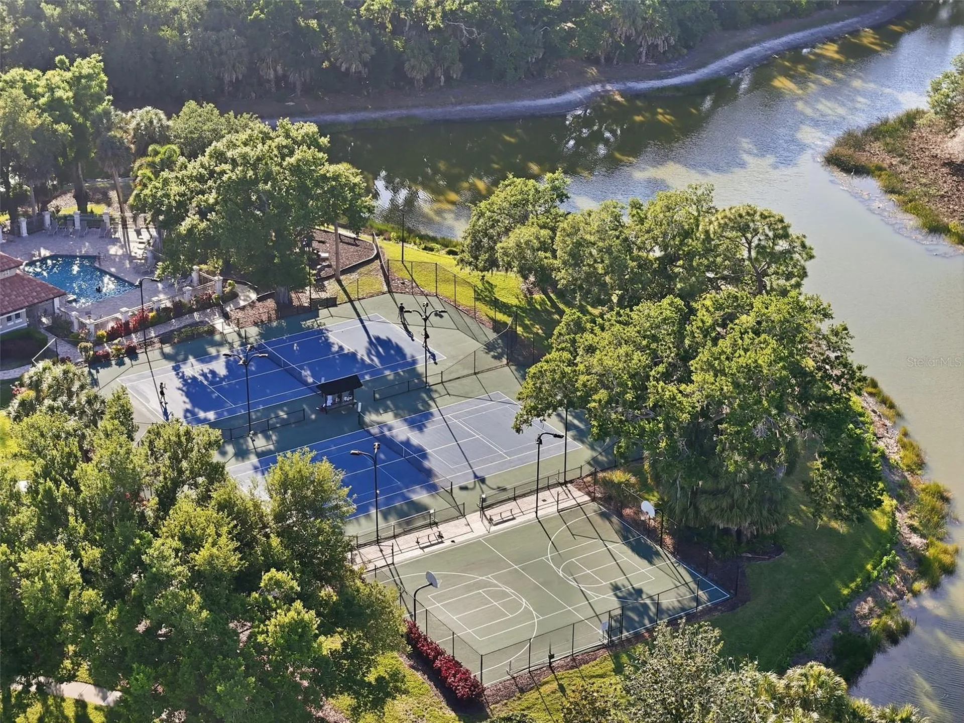5127 Hanging Moss Lane Sarasota FL 34238