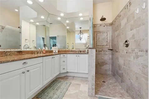 5127 Hanging Moss Lane Sarasota FL 34238