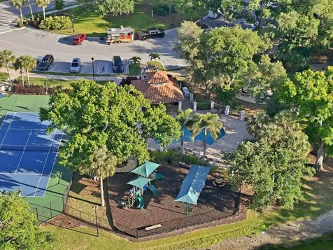 5127 Hanging Moss Lane Sarasota FL 34238