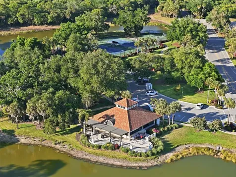 5127 Hanging Moss Lane Sarasota FL 34238