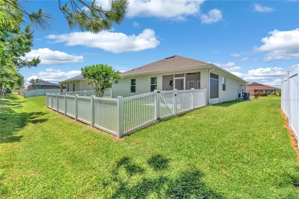 5018 33rd Avenue E Palmetto FL 34221