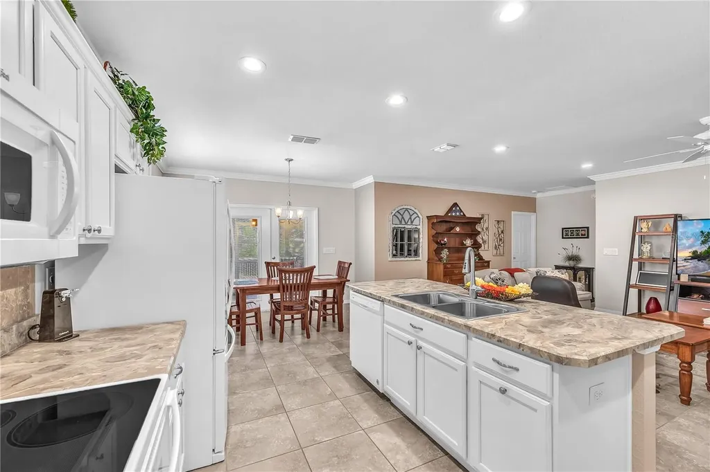 5018 33rd Avenue E Palmetto FL 34221