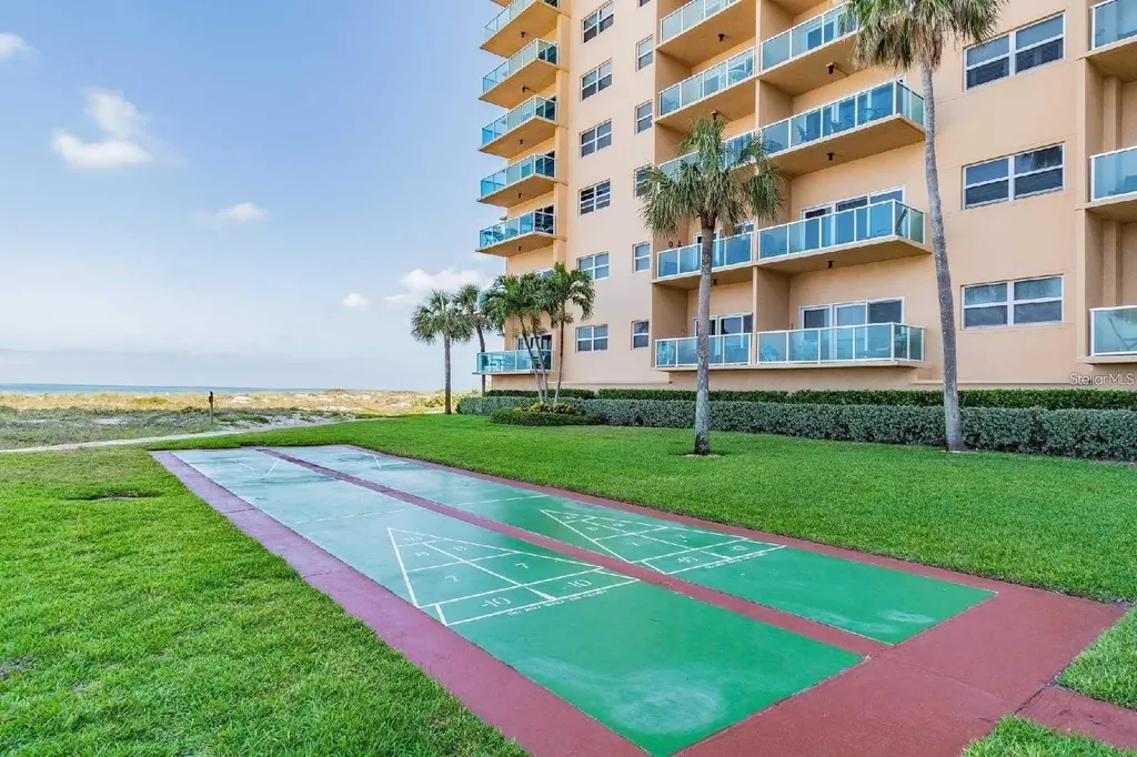 880 Mandalay Avenue Clearwater Beach FL 33767