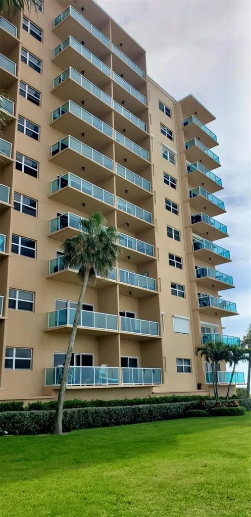 880 Mandalay Avenue Clearwater Beach FL 33767