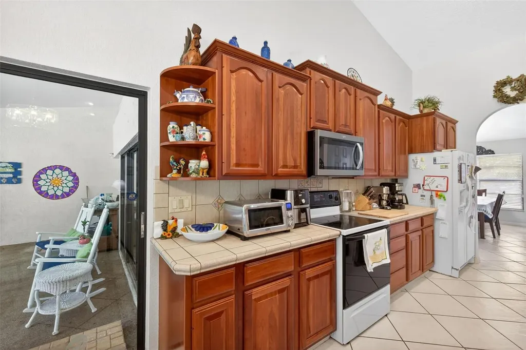 5035 Barrowe Drive Tampa FL 33624