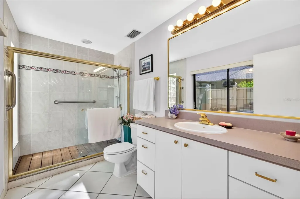 5035 Barrowe Drive Tampa FL 33624