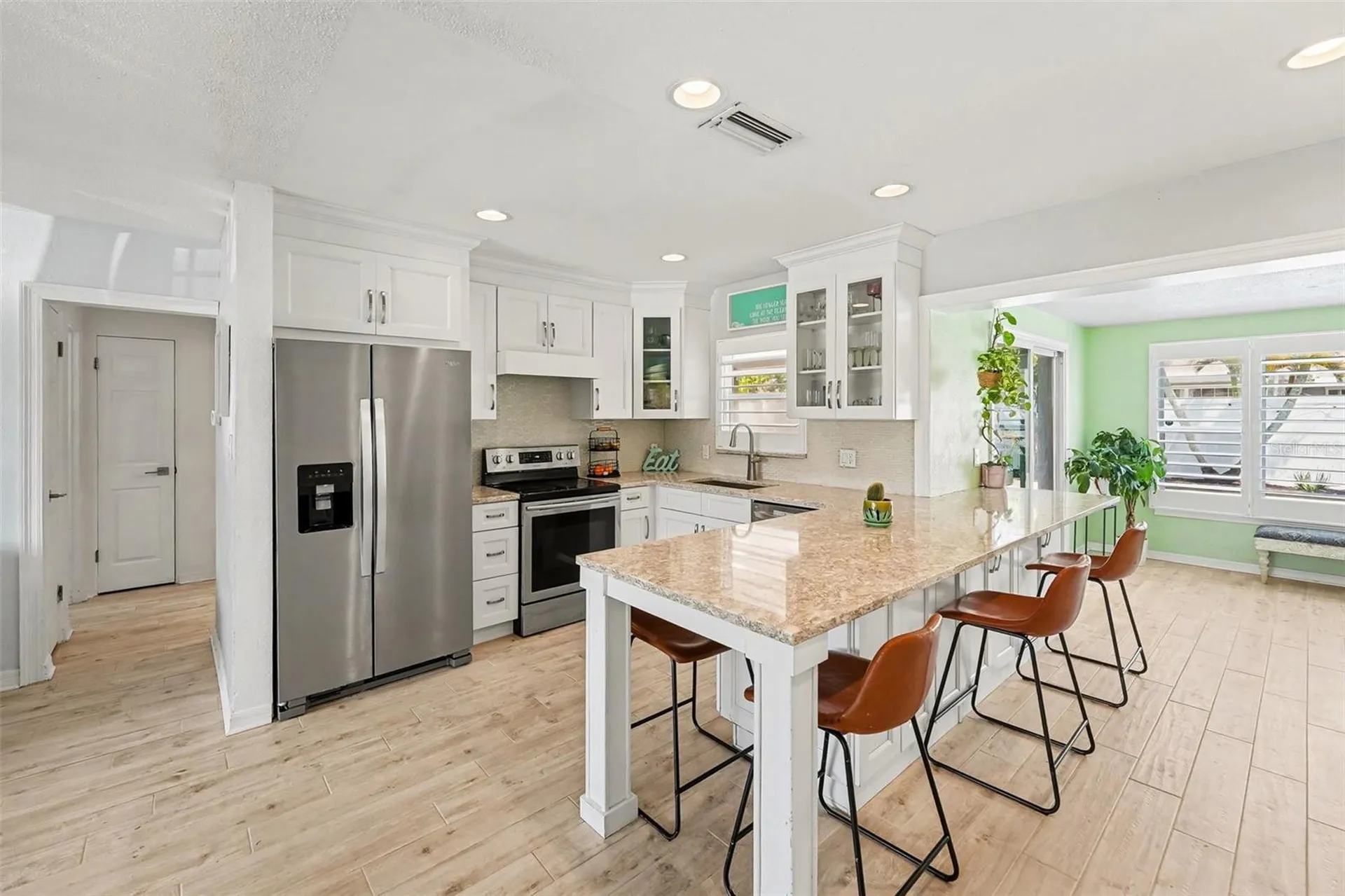 9703 48th Avenue N St Petersburg FL 33708