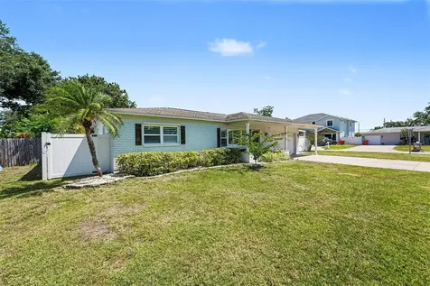 9703 48th Avenue N St Petersburg FL 33708