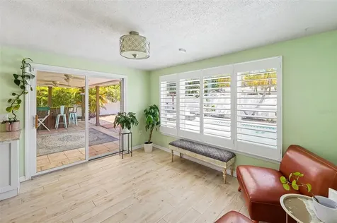 9703 48th Avenue N St Petersburg FL 33708