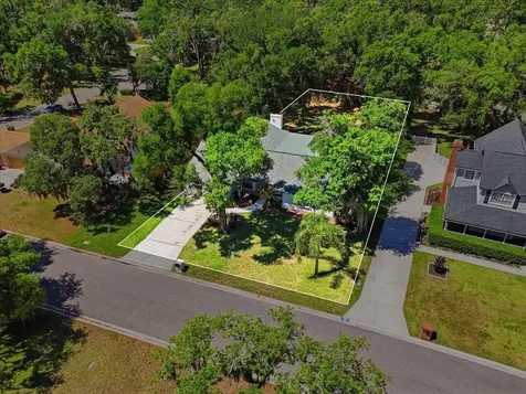 2800 Hammock Drive Plant City FL 33566