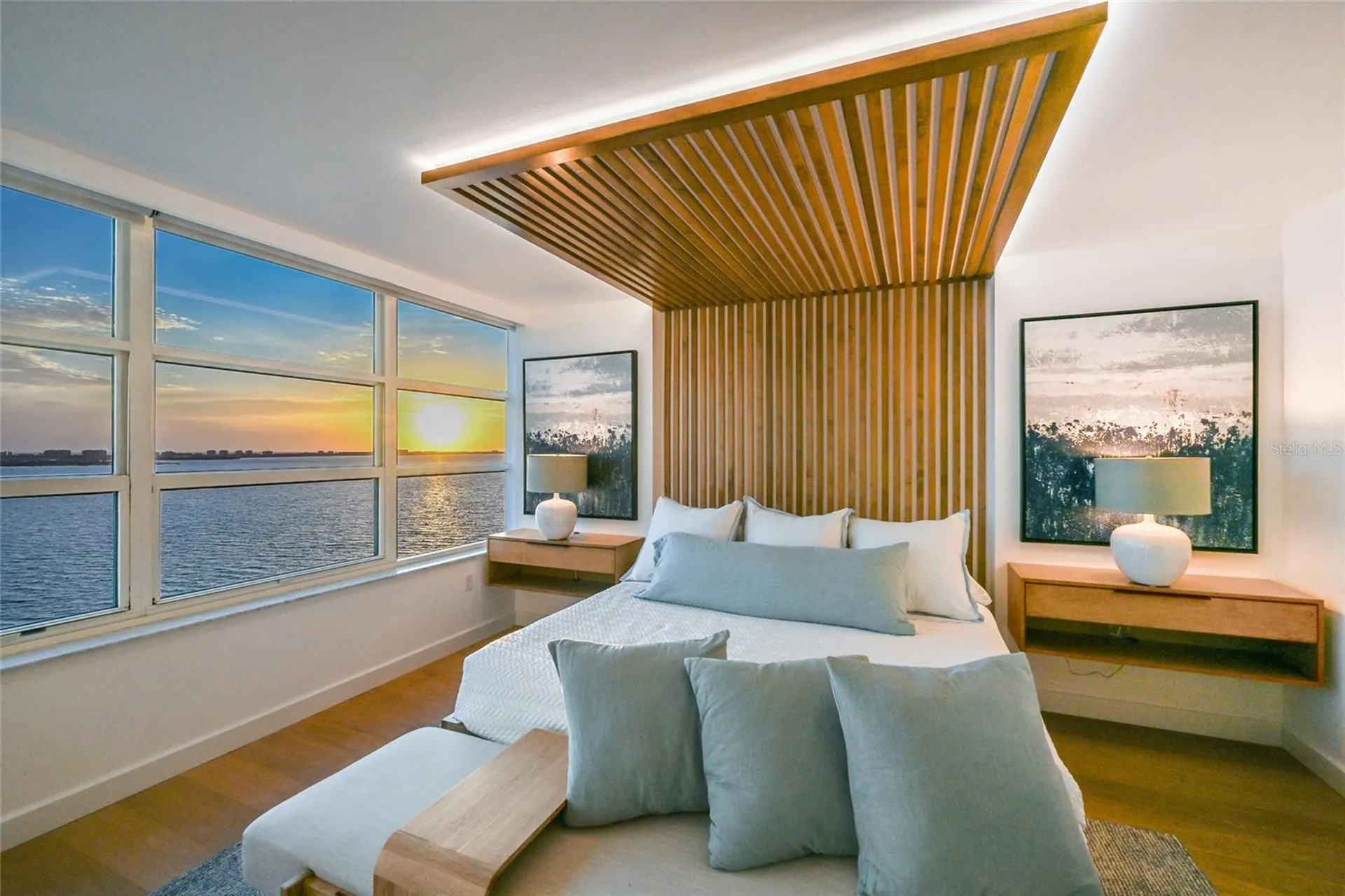 988 Blvd Of The Arts Sarasota FL 34236