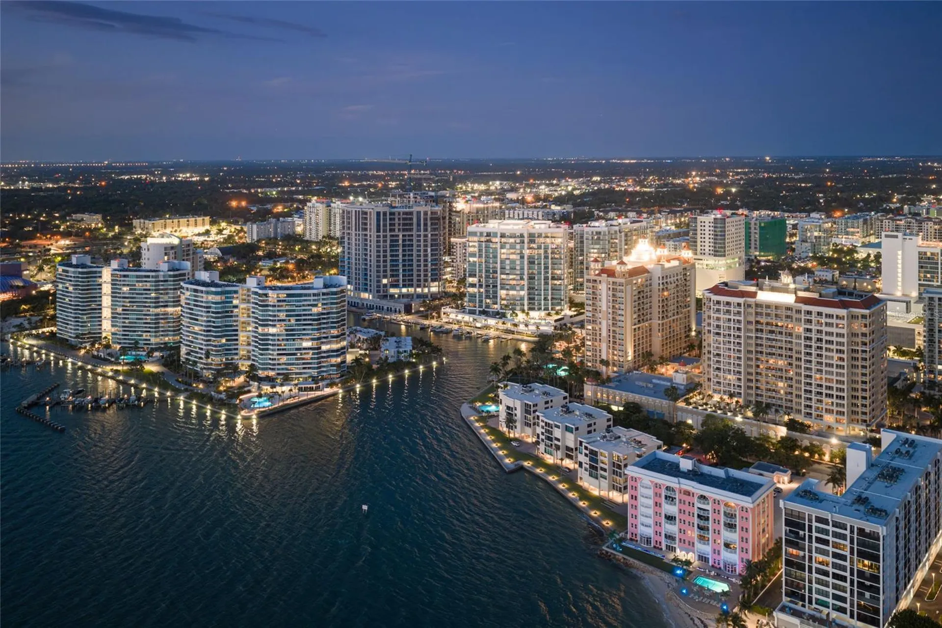 988 Blvd Of The Arts Sarasota FL 34236