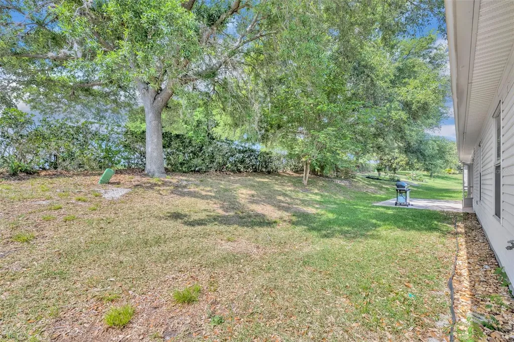 4936 Sawgrass Lake Circle Leesburg FL 34748