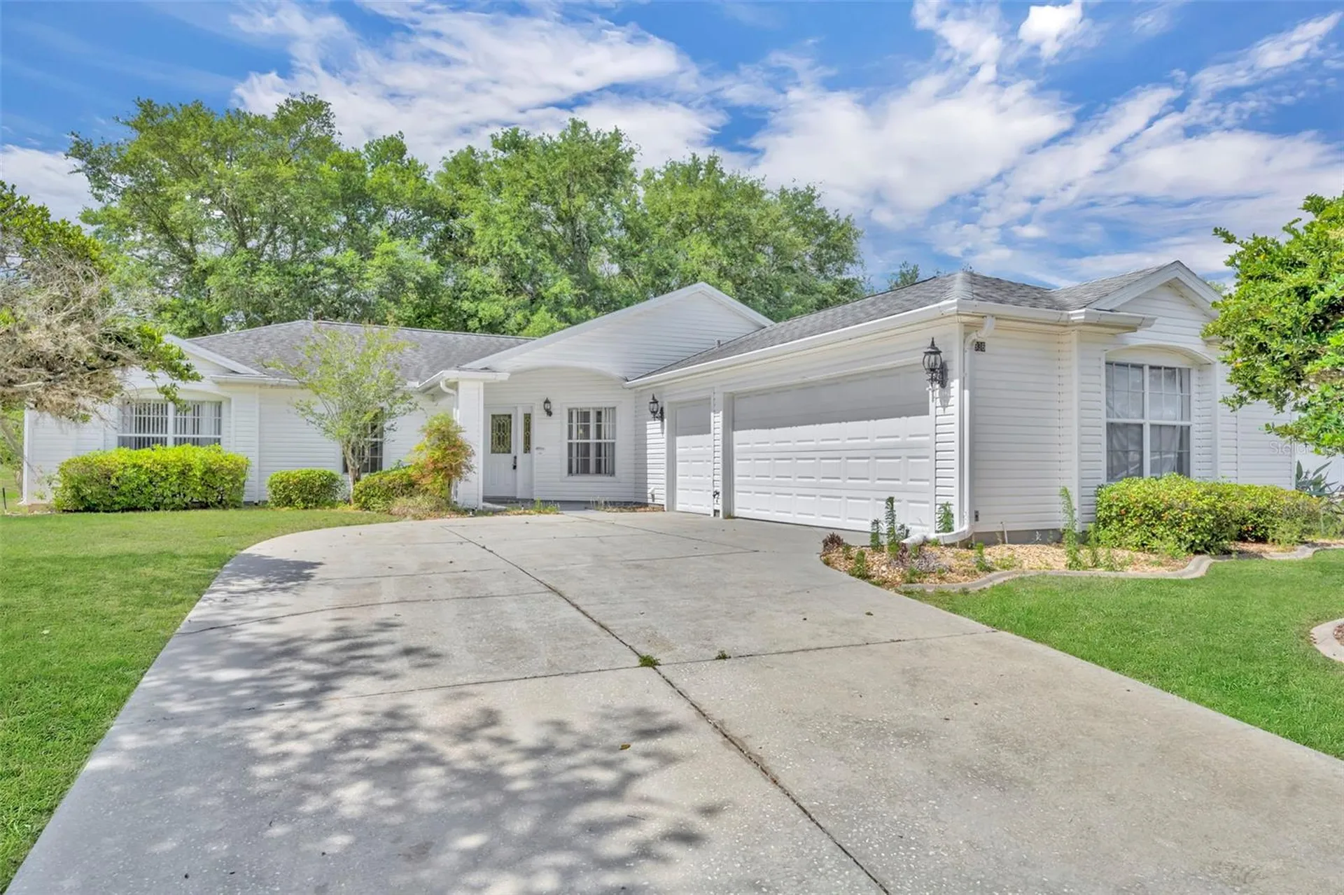 4936 Sawgrass Lake Circle Leesburg FL 34748