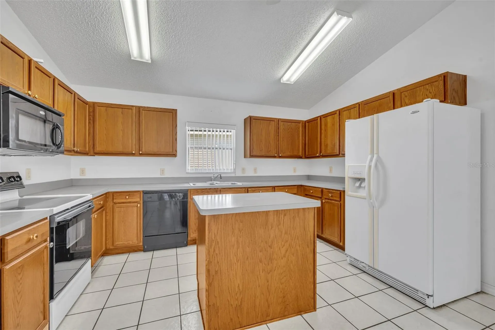 4936 Sawgrass Lake Circle Leesburg FL 34748
