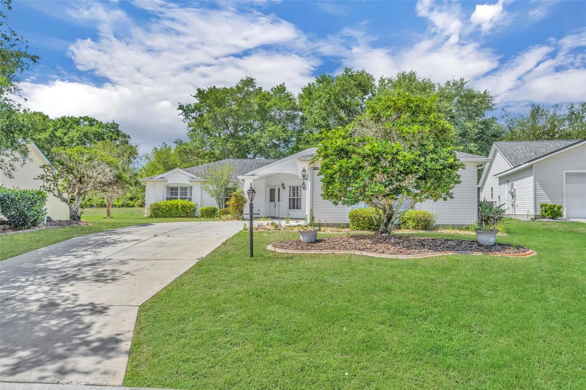 4936 Sawgrass Lake Circle Leesburg FL 34748