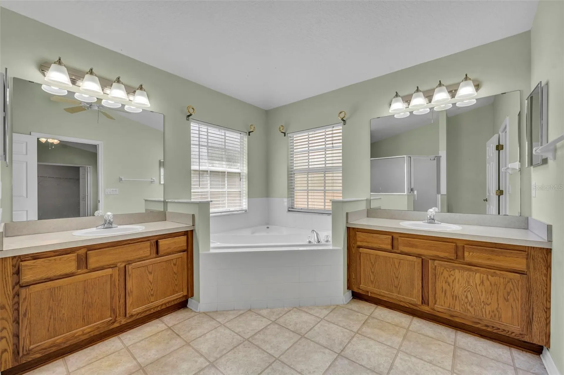 4936 Sawgrass Lake Circle Leesburg FL 34748