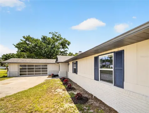 4 Grove Court SE Winter Haven FL 33884