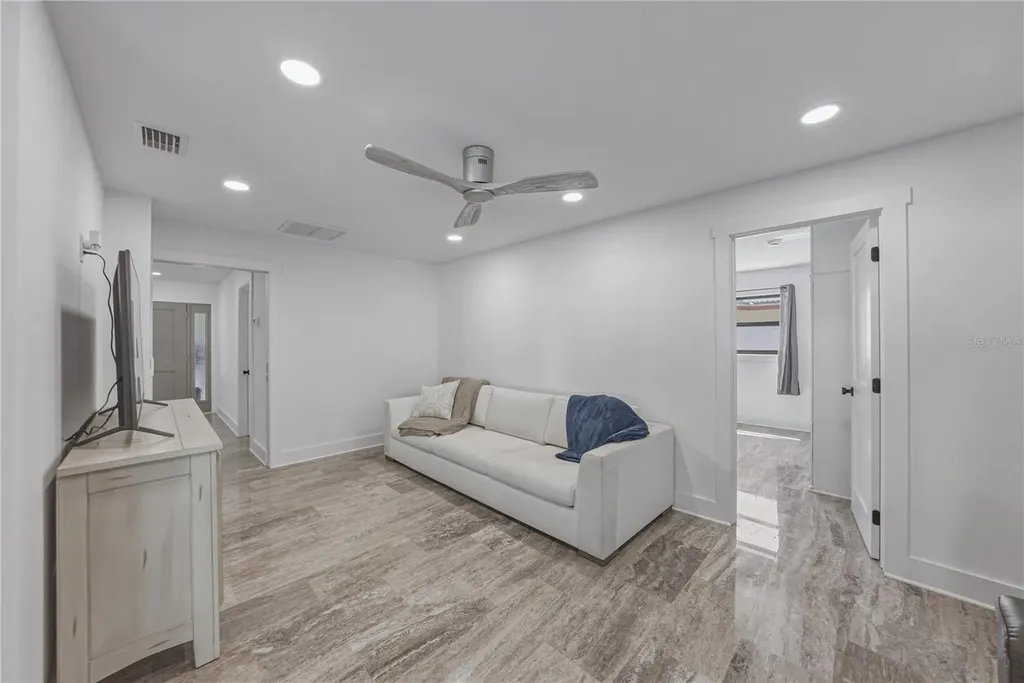 4201 37th Street S St Petersburg FL 33711