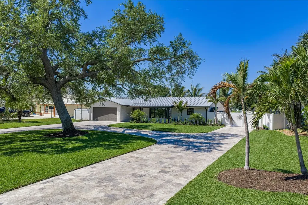 4201 37th Street S St Petersburg FL 33711