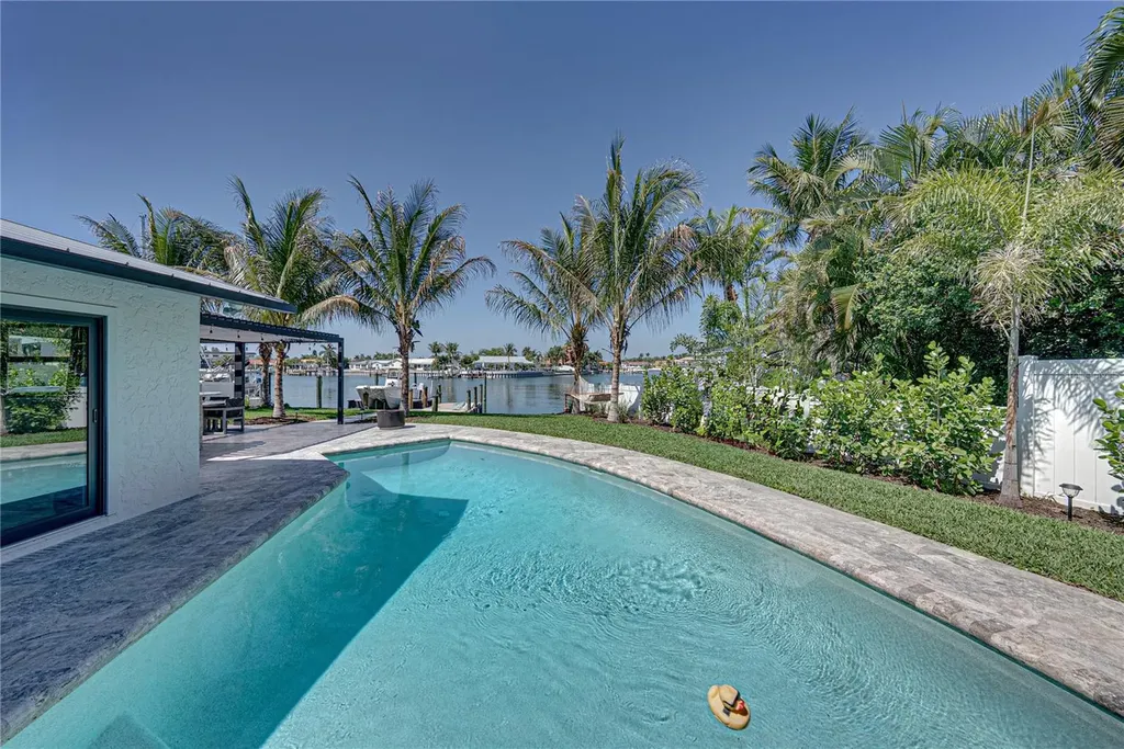 4201 37th Street S St Petersburg FL 33711