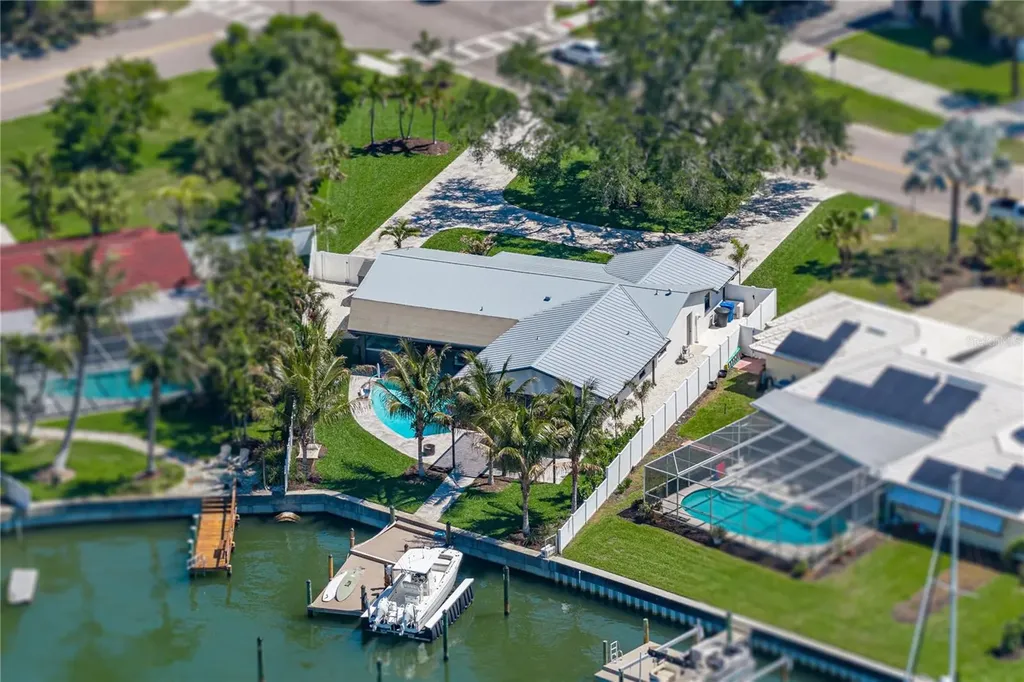 4201 37th Street S St Petersburg FL 33711
