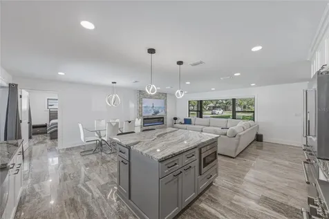 4201 37th Street S St Petersburg FL 33711