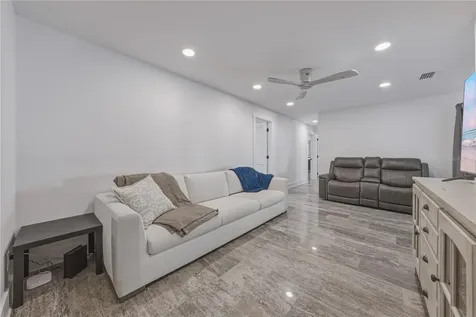 4201 37th Street S St Petersburg FL 33711