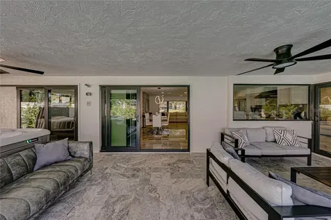 4201 37th Street S St Petersburg FL 33711