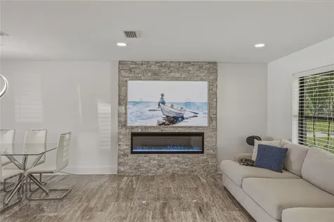 4201 37th Street S St Petersburg FL 33711