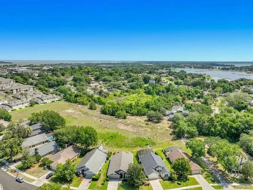 13256 Whisper Bay Drive Clermont FL 34711