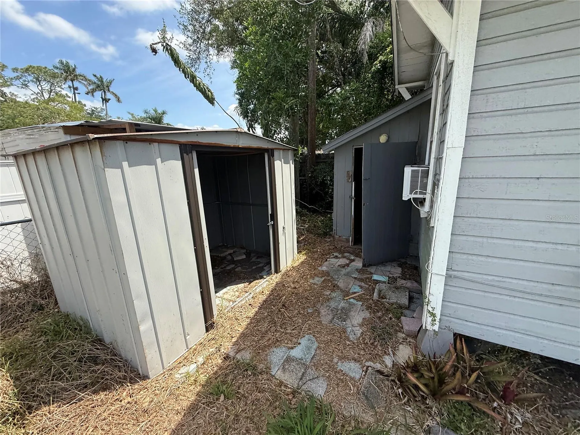 2722 9th Avenue W Bradenton FL 34205
