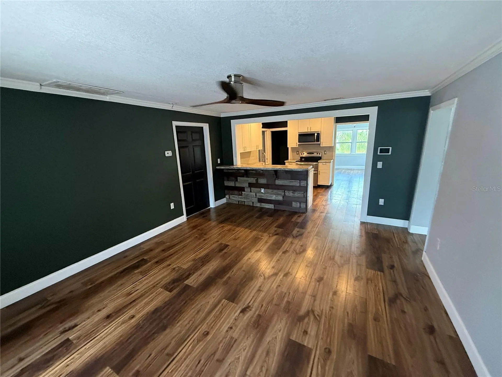 2722 9th Avenue W Bradenton FL 34205