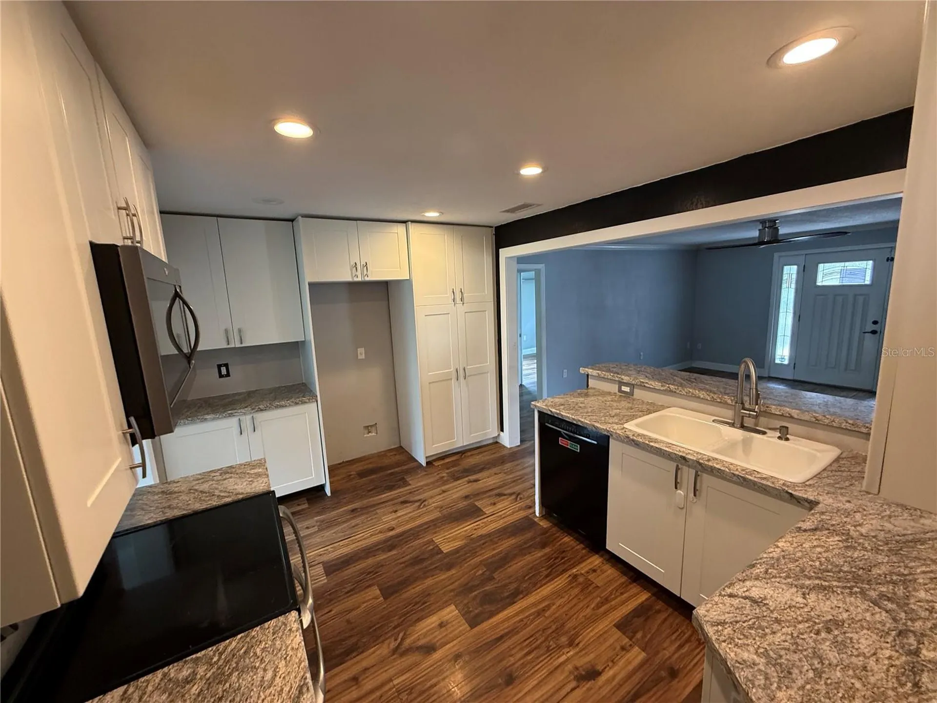 2722 9th Avenue W Bradenton FL 34205