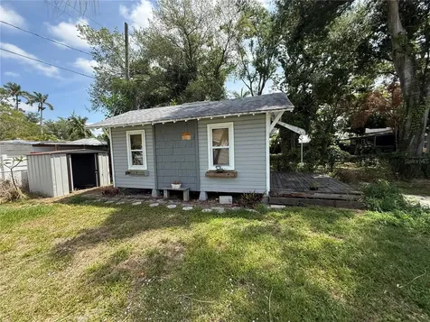 2722 9th Avenue W Bradenton FL 34205