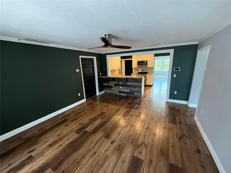 2722 9th Avenue W Bradenton FL 34205