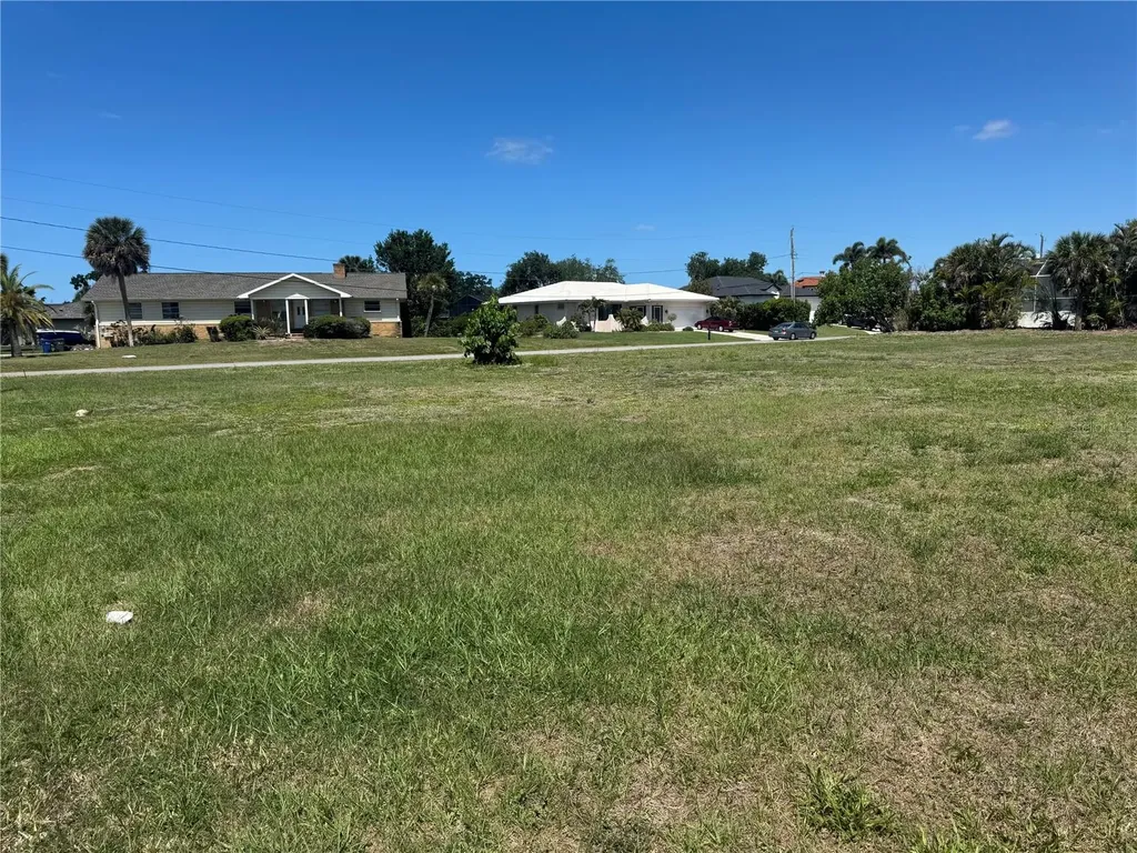 Dona Way Nokomis FL 34275