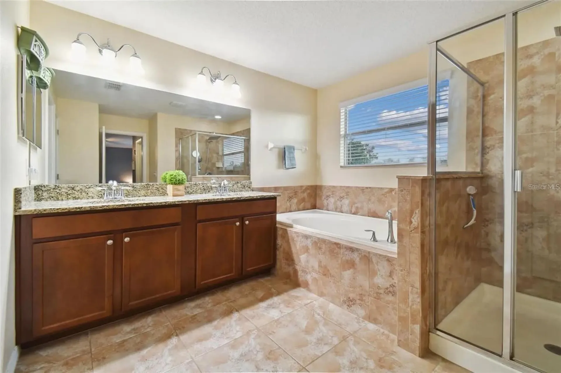 501 Washita Stone Drive Ruskin FL 33570