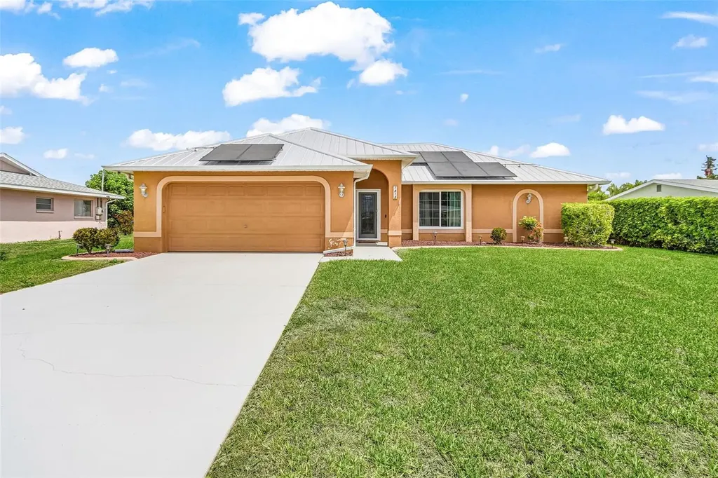 1215 SE 27th Street Cape Coral FL 33904