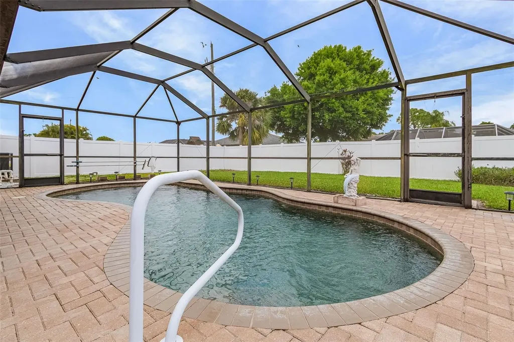 1215 SE 27th Street Cape Coral FL 33904