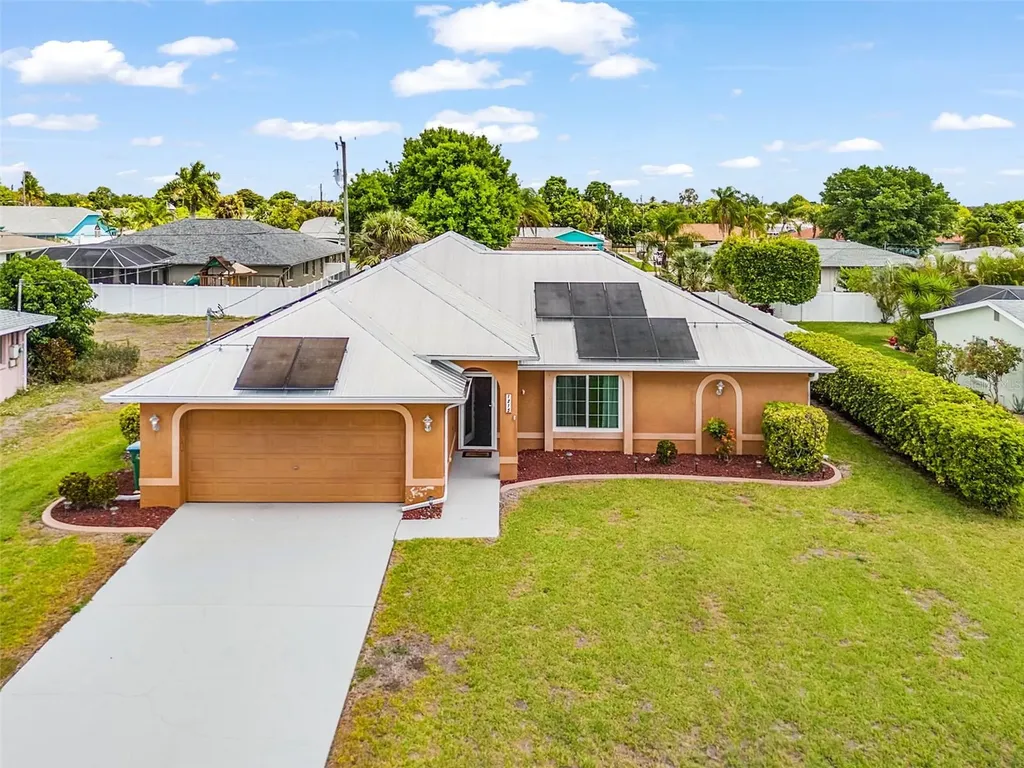 1215 SE 27th Street Cape Coral FL 33904