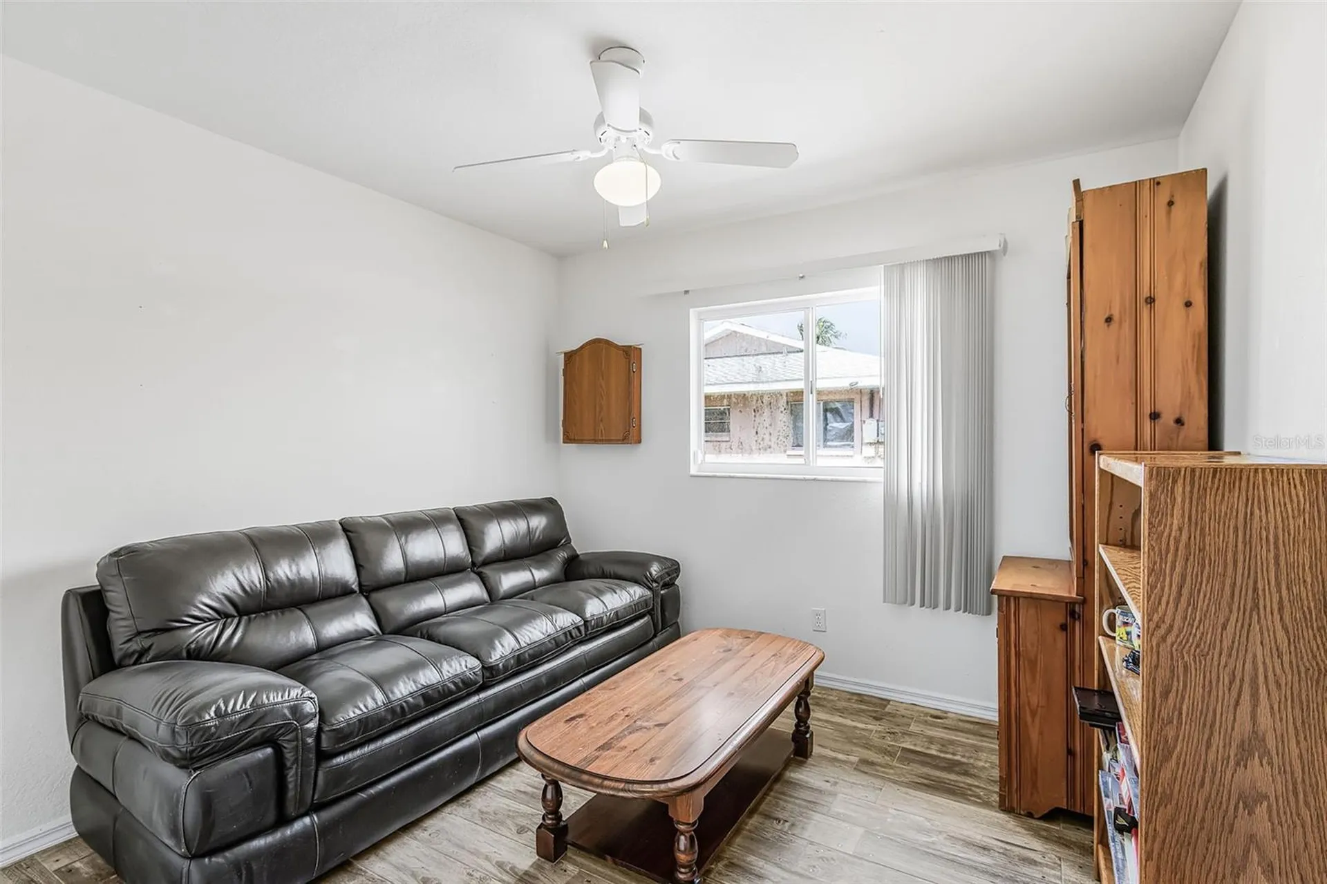 1215 SE 27th Street Cape Coral FL 33904