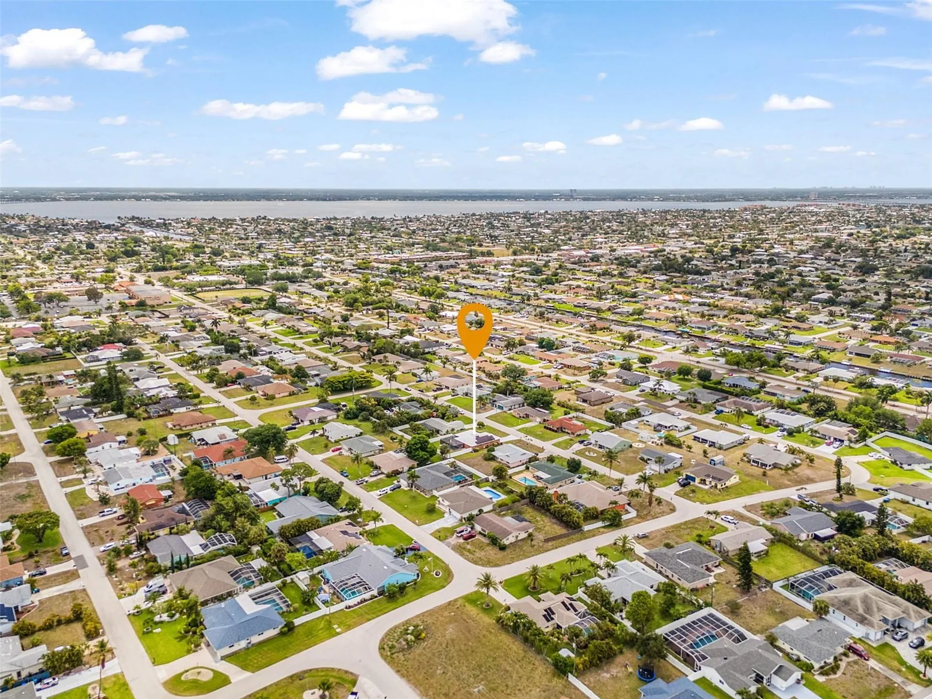 1215 SE 27th Street Cape Coral FL 33904