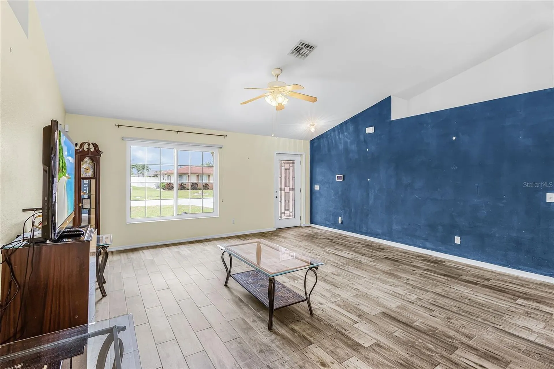 1215 SE 27th Street Cape Coral FL 33904